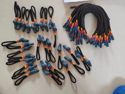 Máquina cabeteadora para cuerda de silicona